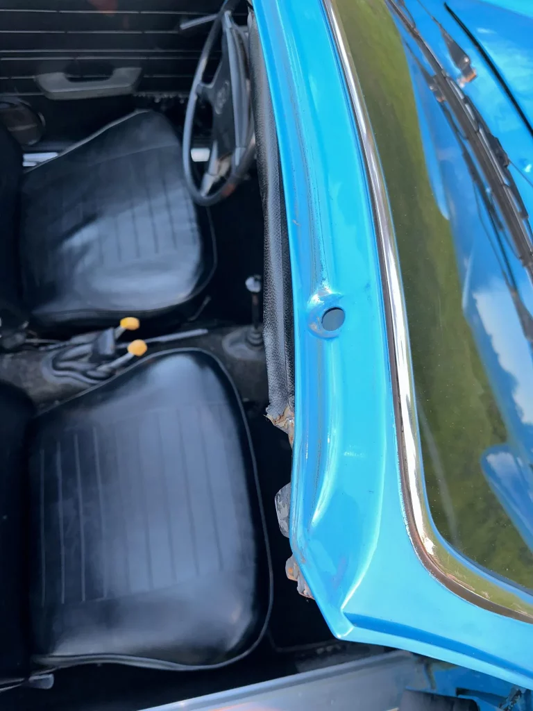 1973_volkswagen_karmann-ghia-convertible_E9F5D9EB-706C-4FE6-871B-4E01A16D69AC-66591-scaled