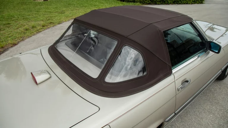 1986_mercedes-benz_560sl_DSC05751-72222-scaled