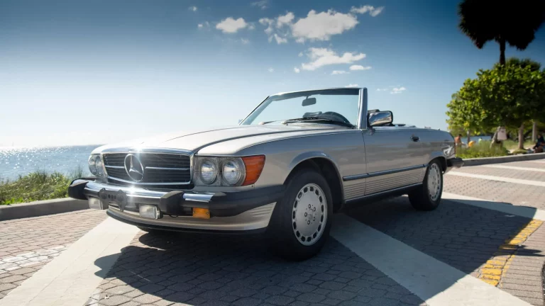 1986_mercedes-benz_560sl_DSC07961-copy-72432-scaled