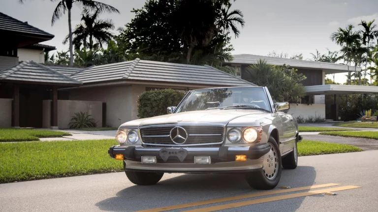 1986_mercedes-benz_560sl_DSC08001-copy-72469-scaled