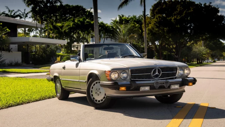 1986_mercedes-benz_560sl_DSC08059-copy-72486-scaled