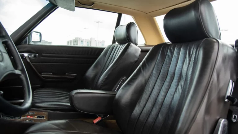 1986_mercedes-benz_560sl_DSC08634-71983-scaled