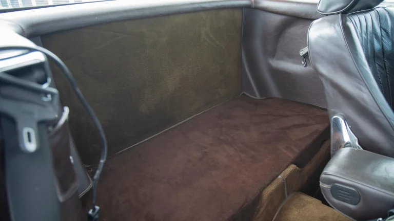 1986_mercedes-benz_560sl_DSC08643-72033-scaled