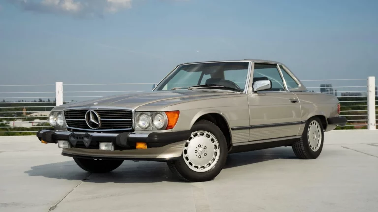 1986_mercedes-benz_560sl_DSC08801-71415-scaled