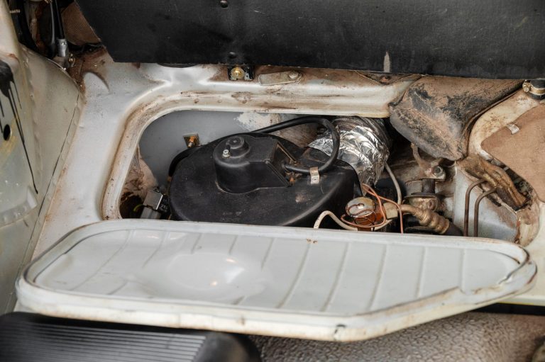 1987_porsche_911-carrera-cabriolet_1987_porsche_911-carrera-cabriolet_363b27c9-1747-4441-bd30-18722b53c736-CLUZJ0-24862-24863-scaled