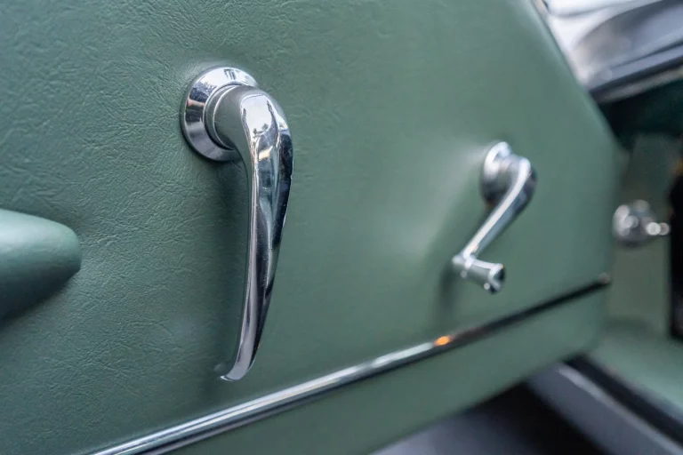 1966_jaguar_xke-22_1966_jaguar_xke-22_674a4e30-5255-444e-92ba-367f16d8fea0-dHHkUn-35663-35664-scaled