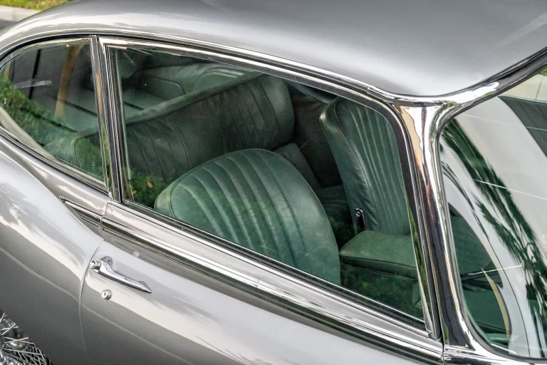 1966_jaguar_xke-22_1966_jaguar_xke-22_7b5e0f8e-c31b-42ef-88a7-f3797c187107-GbxRcX-35451-35452-scaled