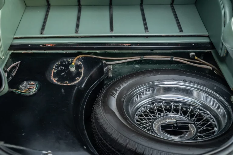 1966_jaguar_xke-22_1966_jaguar_xke-22_a23012c9-9428-49af-882f-6c8dc55588f4-DNvwib-35750-35751-scaled