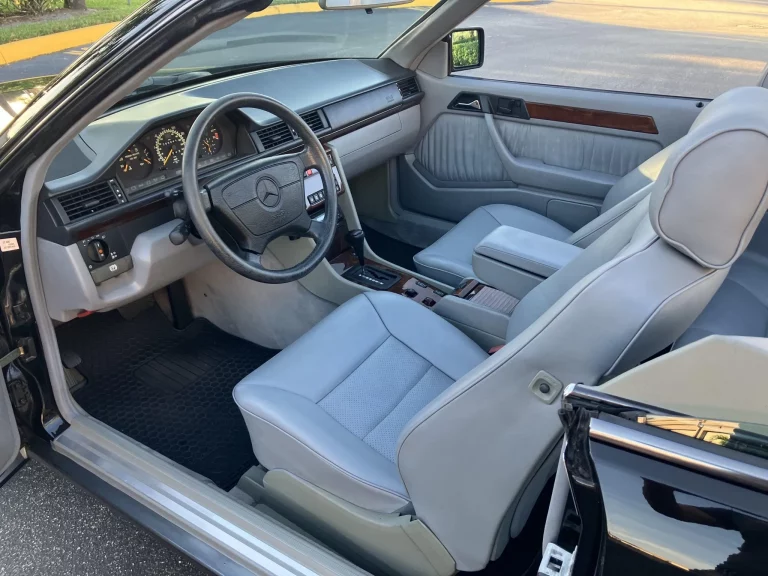 1995_mercedes-benz_e320-convertible_IMG_6172-14495-scaled