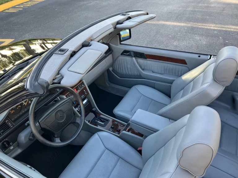 1995_mercedes-benz_e320-convertible_IMG_6180-14592-scaled