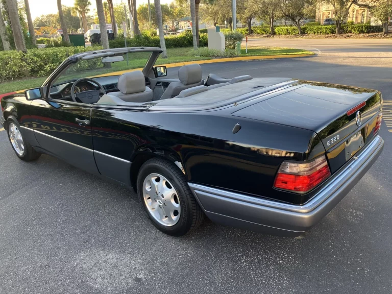 1995_mercedes-benz_e320-convertible_IMG_6186-14659-scaled