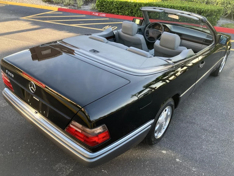 1995_mercedes-benz_e320-convertible_IMG_6189-14686-scaled