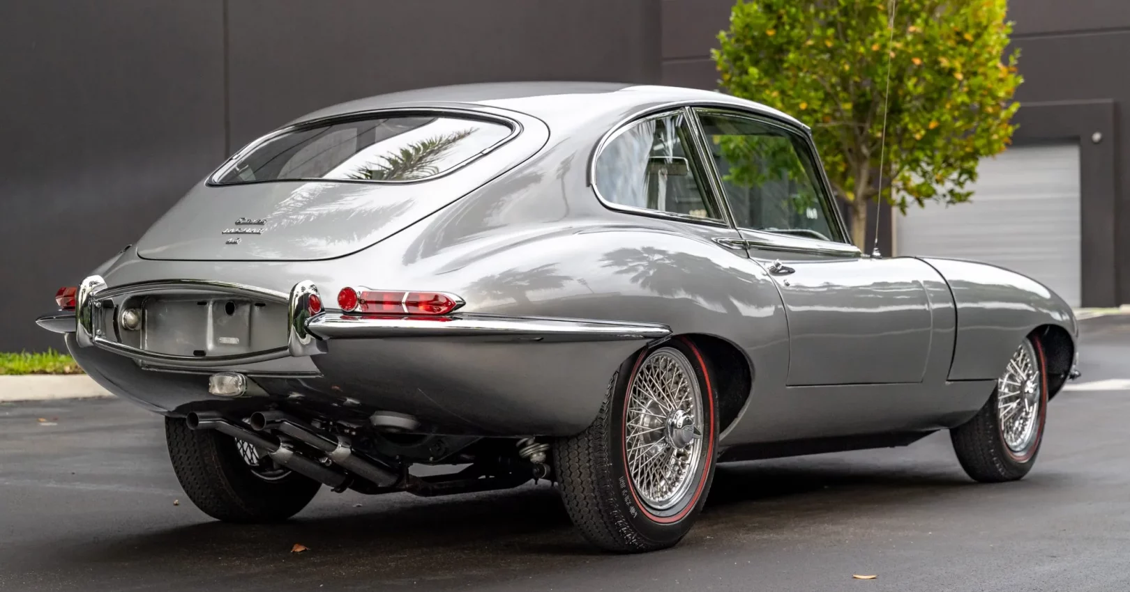 1966_jaguar_xke-22_1966_jaguar_xke-22_4c61d93e-af55-4675-88cb-d1b632df72ec-ZBk1uJ-35351-35352-scaled