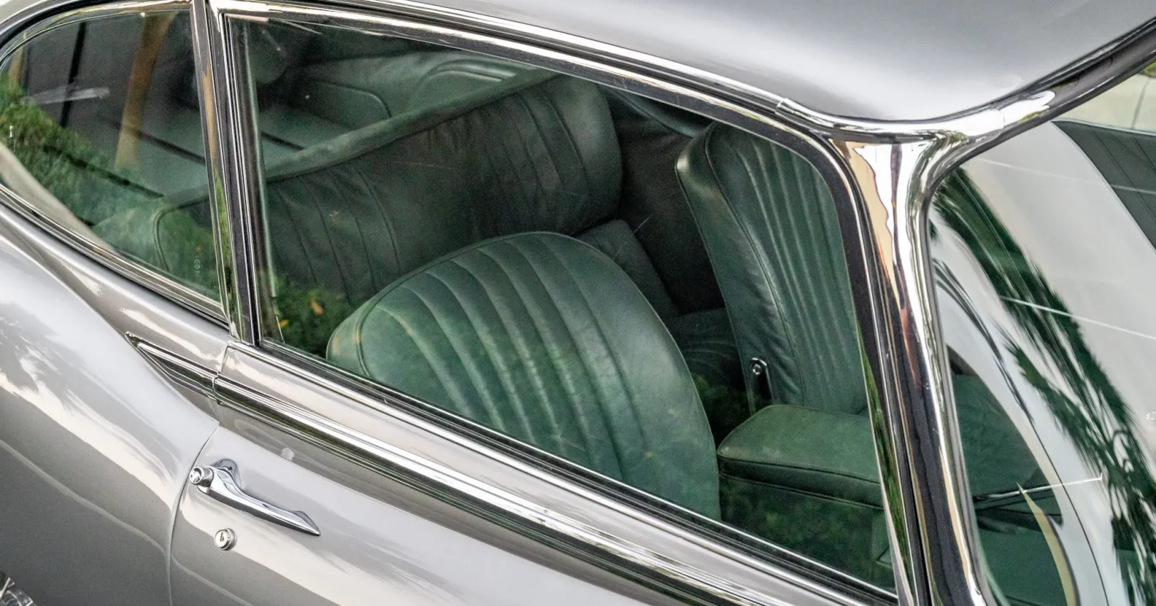 1966_jaguar_xke-22_1966_jaguar_xke-22_7b5e0f8e-c31b-42ef-88a7-f3797c187107-GbxRcX-35451-35452-scaled
