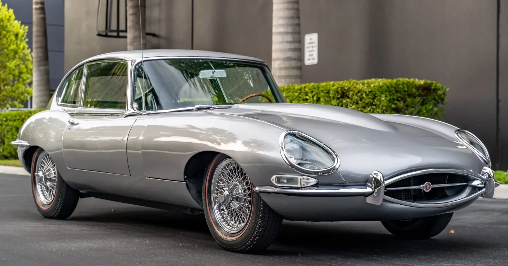 1966_jaguar_xke-22_1966_jaguar_xke-22_ed9797eb-40d3-45a7-ba4b-7193be8ad55f-QlyXsV-35333-35336-scaled