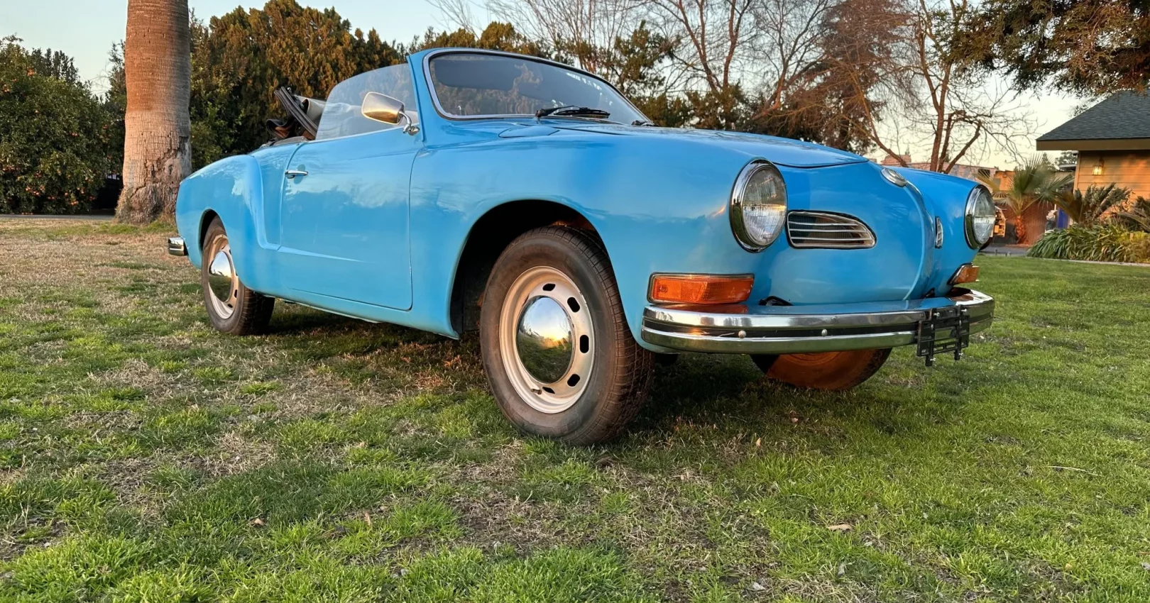 1973_volkswagen_karmann-ghia-convertible_9DCA216B-2E3E-4D8C-A53F-8B4BF583FA03-67677-scaled