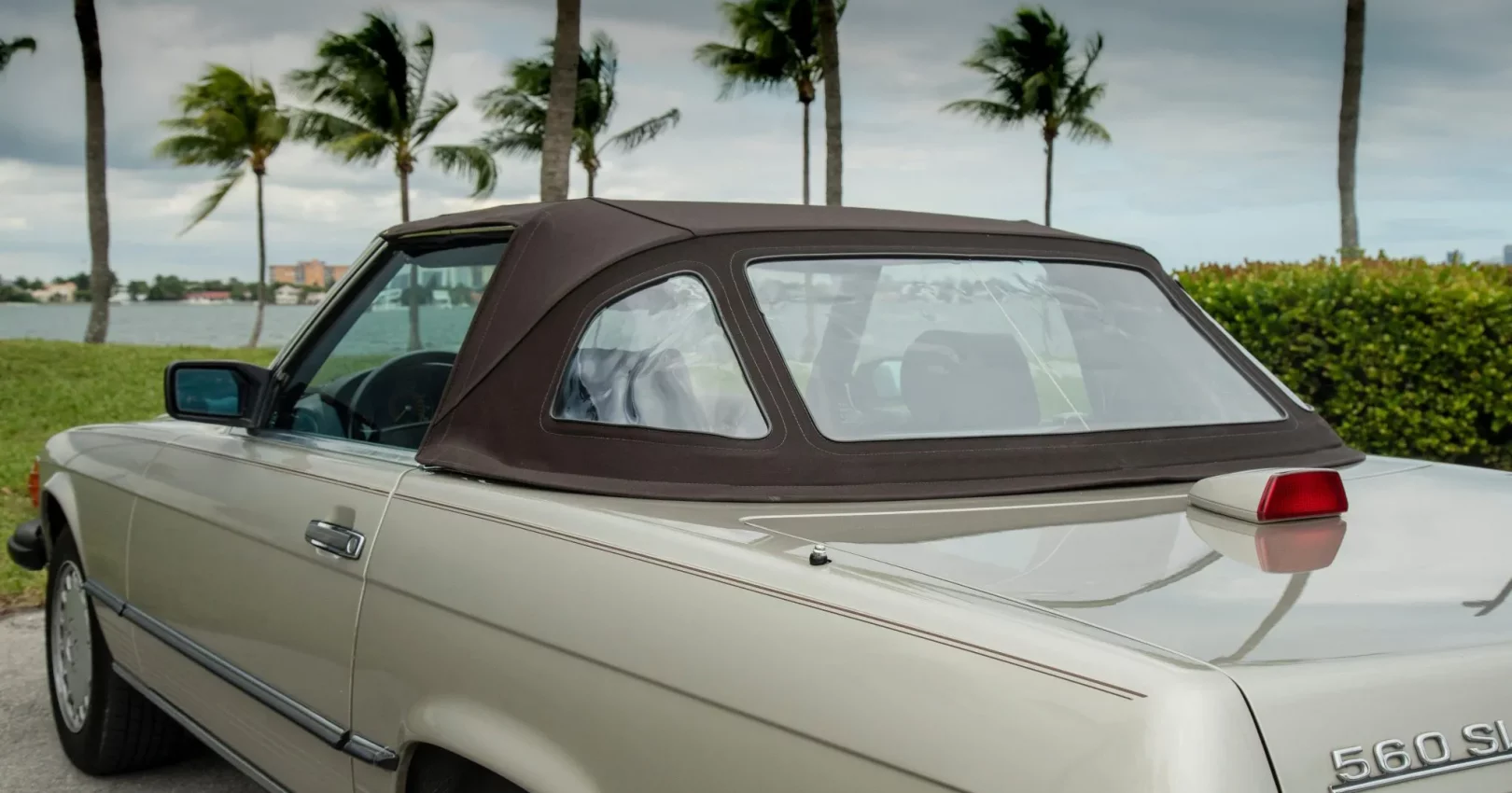 1986_mercedes-benz_560sl_DSC05785-1-72277-scaled