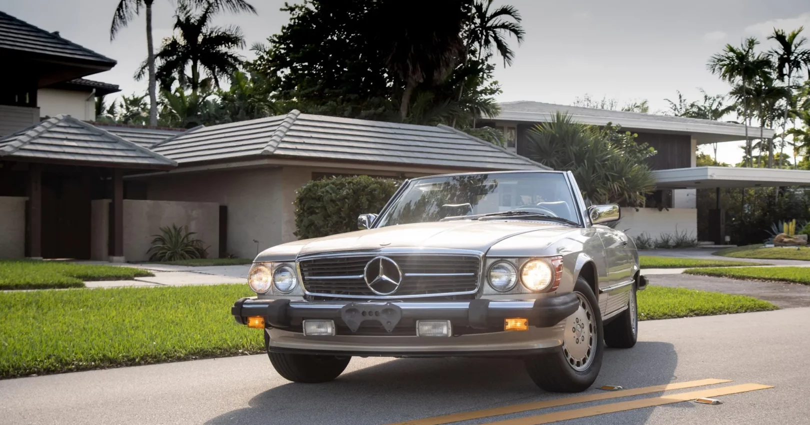 1986_mercedes-benz_560sl_DSC08001-copy-72469-scaled