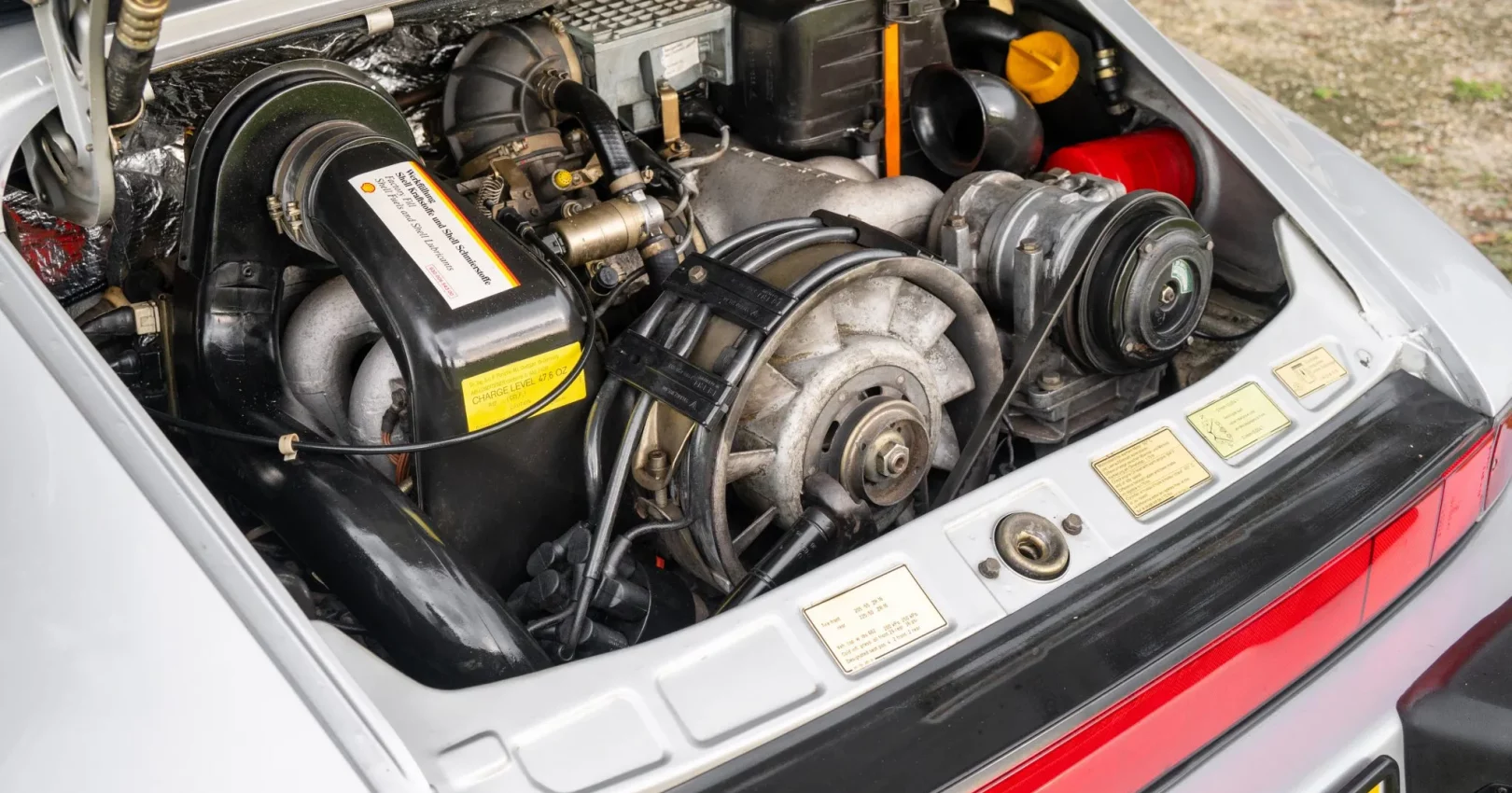 1987_porsche_911-carrera-cabriolet_1987_porsche_911-carrera-cabriolet_242046c7-ce01-4d65-966d-81f0f7022529-YkRZ8T-24895-24896-scaled