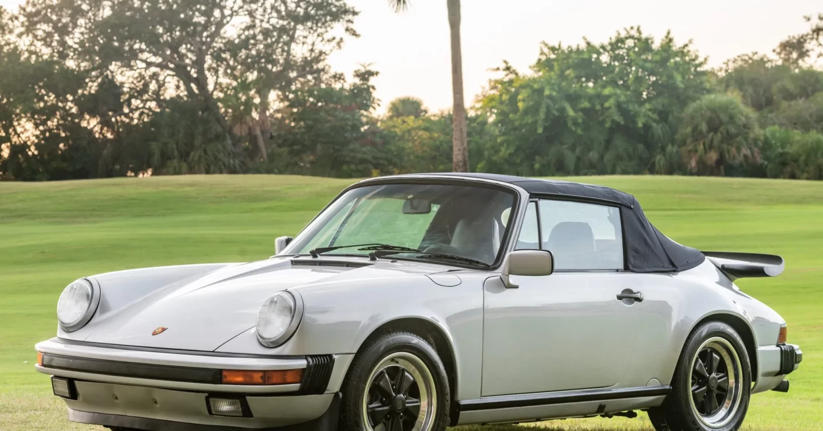 1987_porsche_911-carrera-cabriolet_1987_porsche_911-carrera-cabriolet_774eda45-4411-4d16-a4e4-bbaee98764f7-ASOQIh-45437-45438-scaled