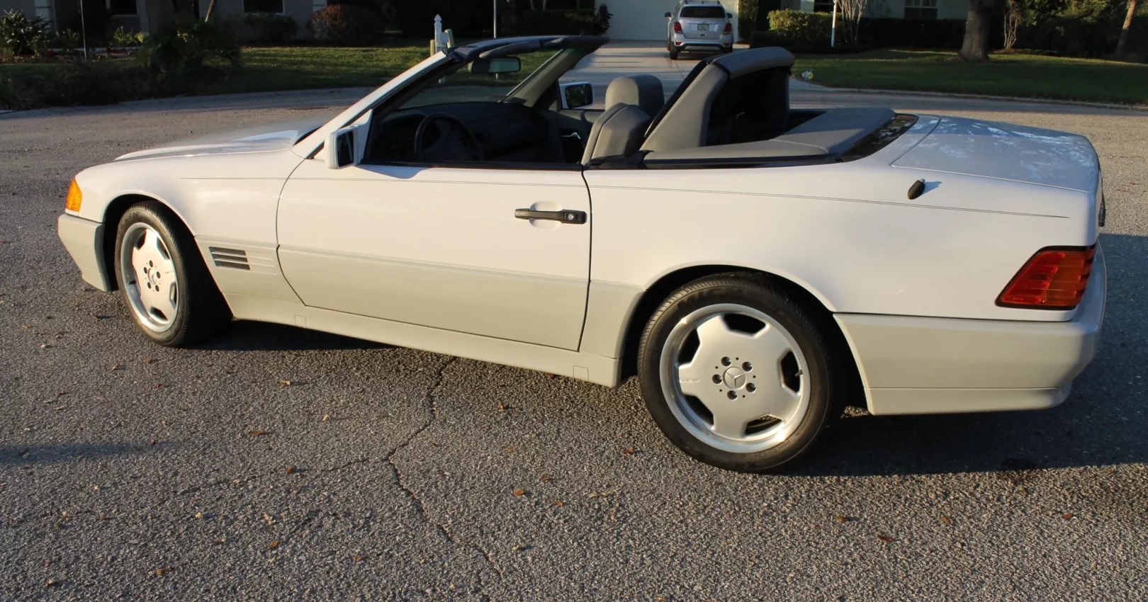1991_mercedes-benz_500sl_IMG_1472-9-scaled