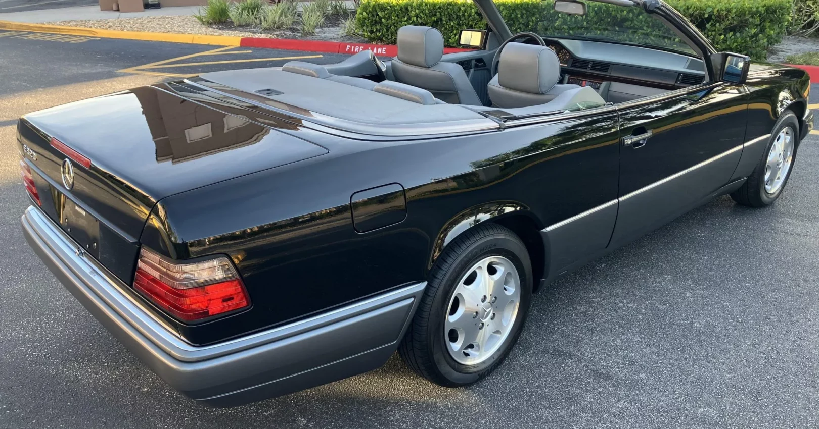 1995_mercedes-benz_e320-convertible_IMG_6171-14488-scaled